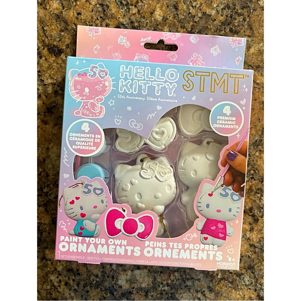🆕 Hello Kitty ceramic ornaments set 🎀